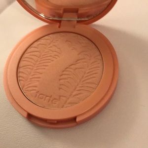 Tarte blush